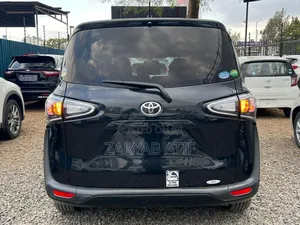 Toyota Sienta 2020 Black