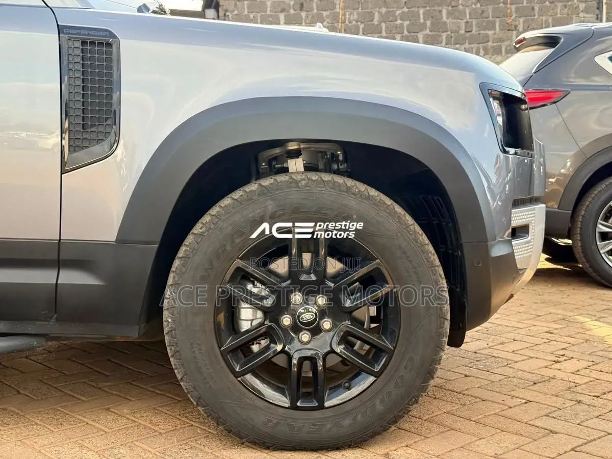 Land Rover Defender 2020 Gray
