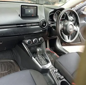 Mazda Demio 2015