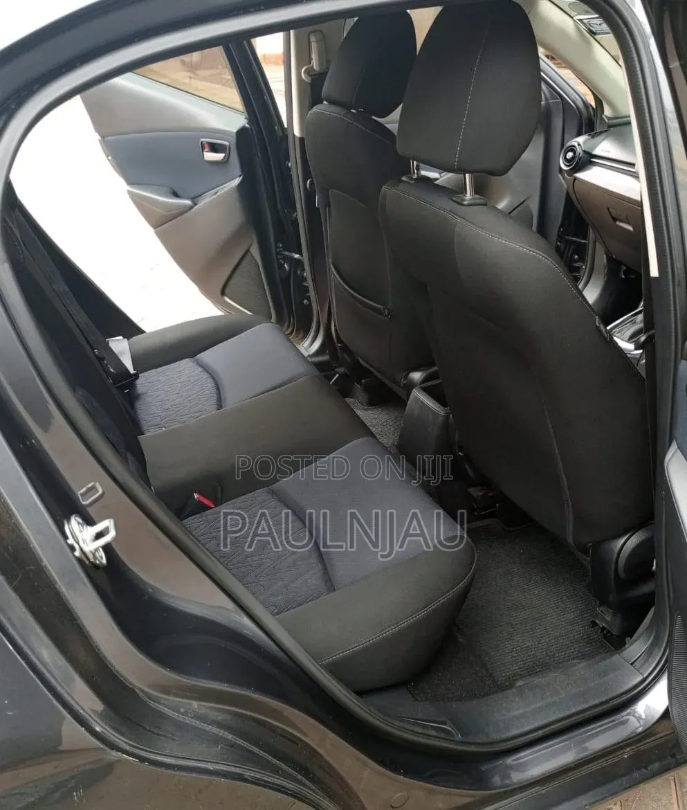 Mazda Demio 2015