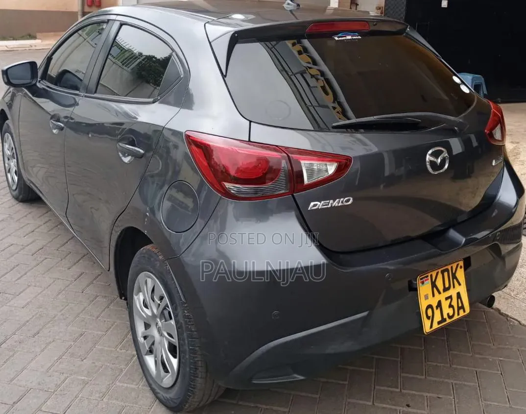 Mazda Demio 2015