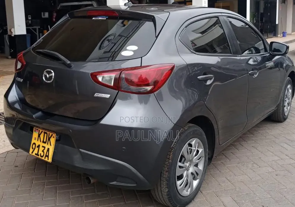 Mazda Demio 2015