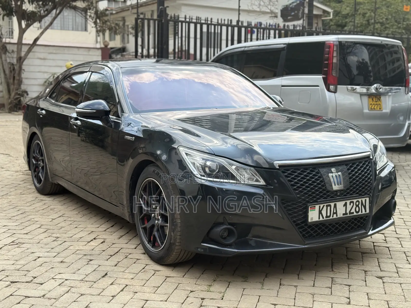 Toyota Crown 2013 Black