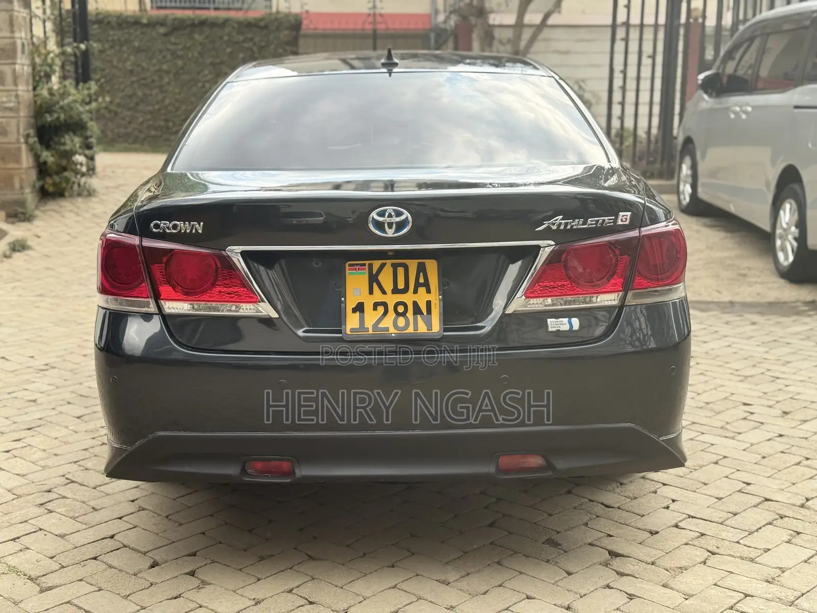 Toyota Crown 2013 Black