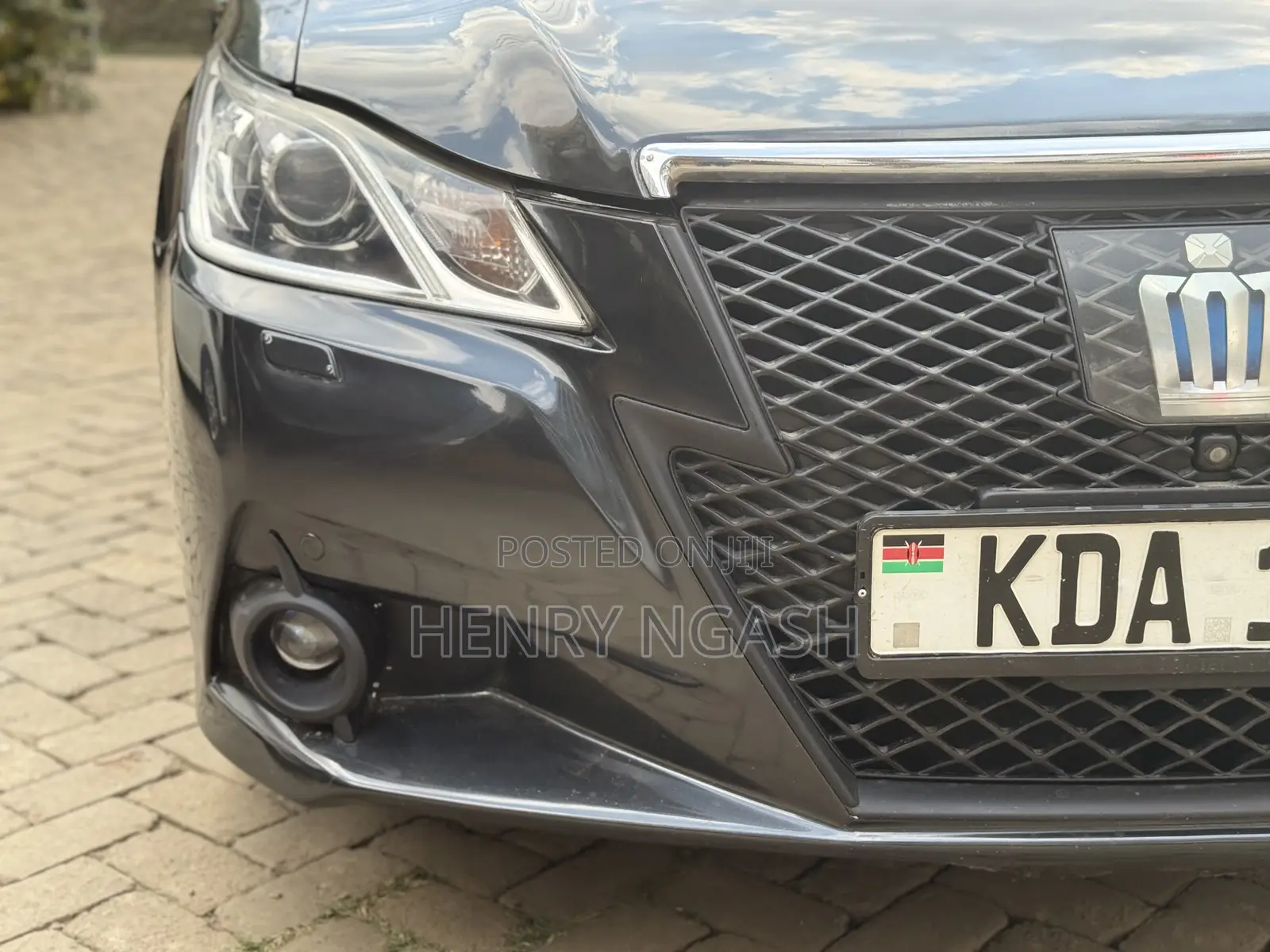 Toyota Crown 2013 Black