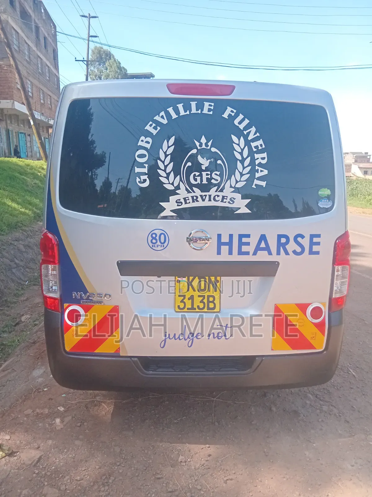 Nissan Caravan (Urvan) 2017 Silver