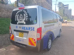 Nissan Caravan (Urvan) 2017 Silver