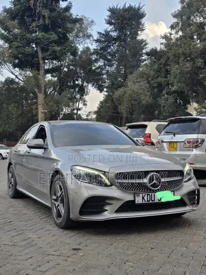Mercedes-Benz C200 2018 Silver