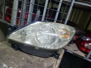 Demio 2005/6/7 Non Xenon
