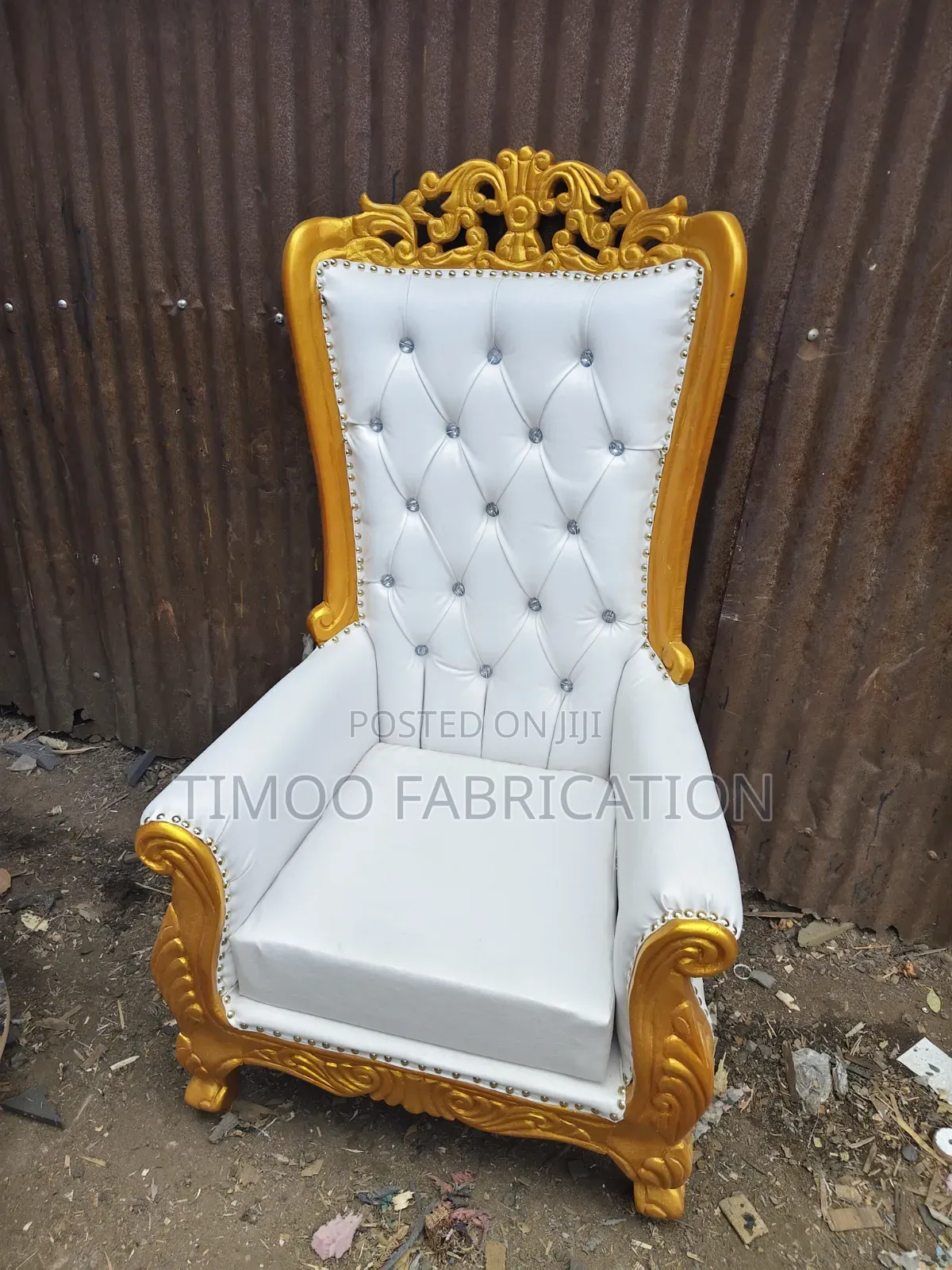 Queen Chairs