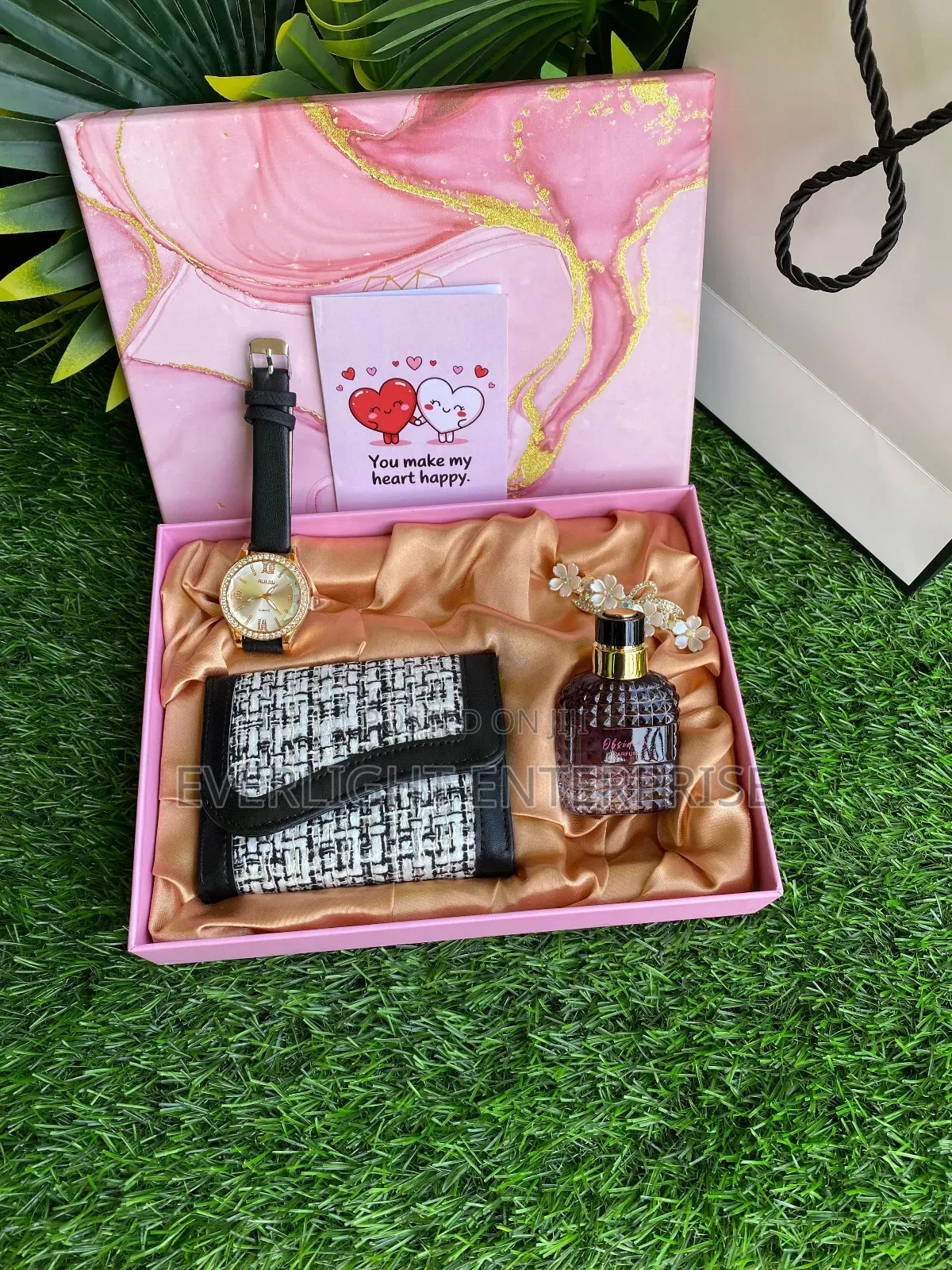 *Fancy Girlfriend's Day Ladies Gift Set