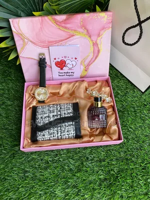 *Fancy Girlfriend's Day Ladies Gift Set