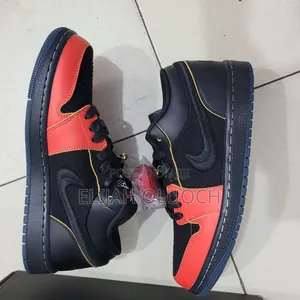 Nike Air Jordan 1 Low SE "Lucky Cat",