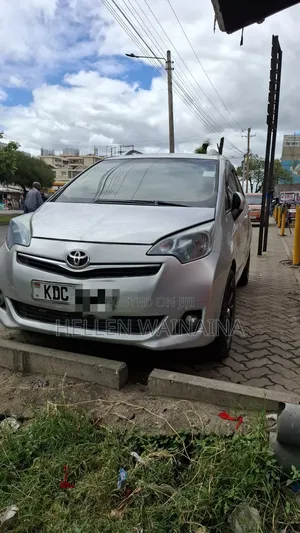 Toyota Ractis 2014 Silver