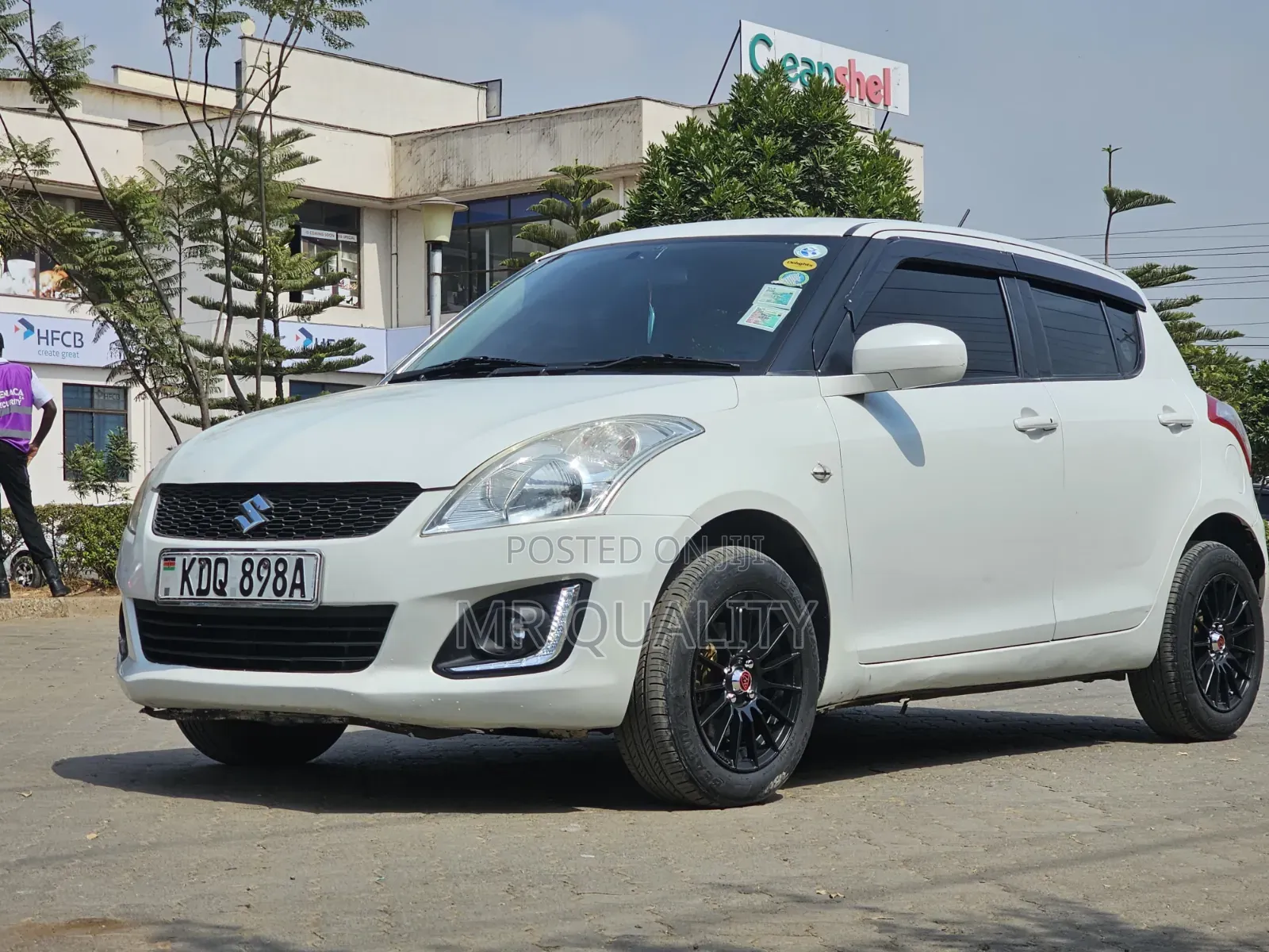 Suzuki Swift 2018 White