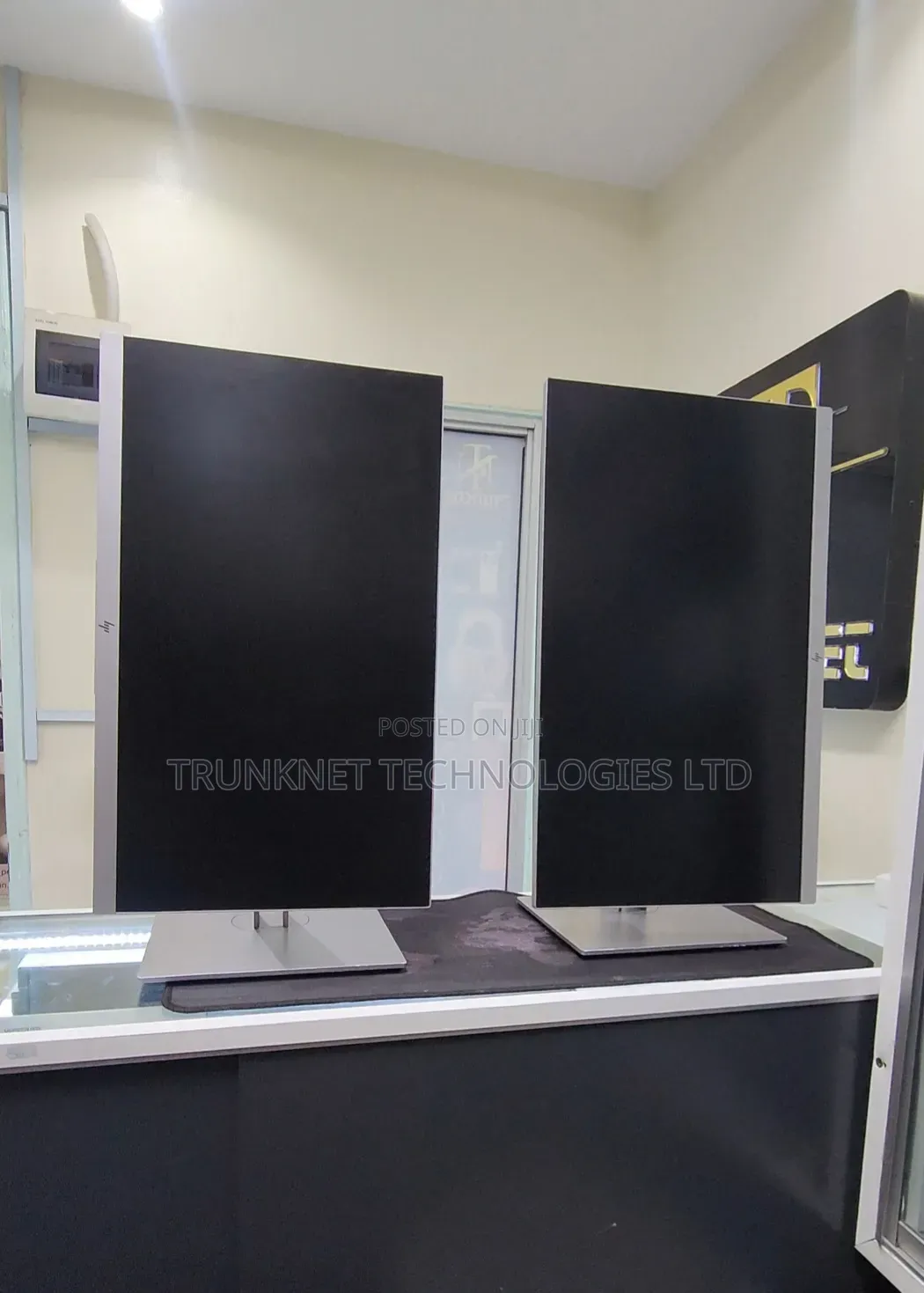 HP EliteDisplay E223 Monitor