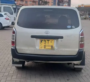 Toyota Probox 2005 Gold