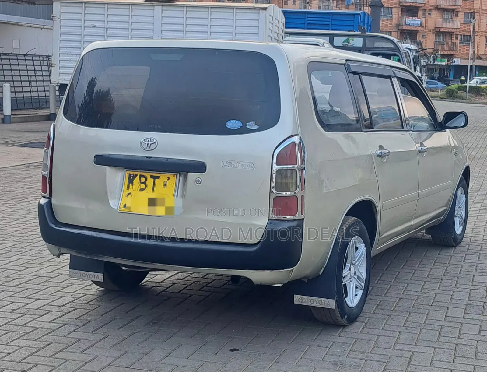 Toyota Probox 2005 Gold