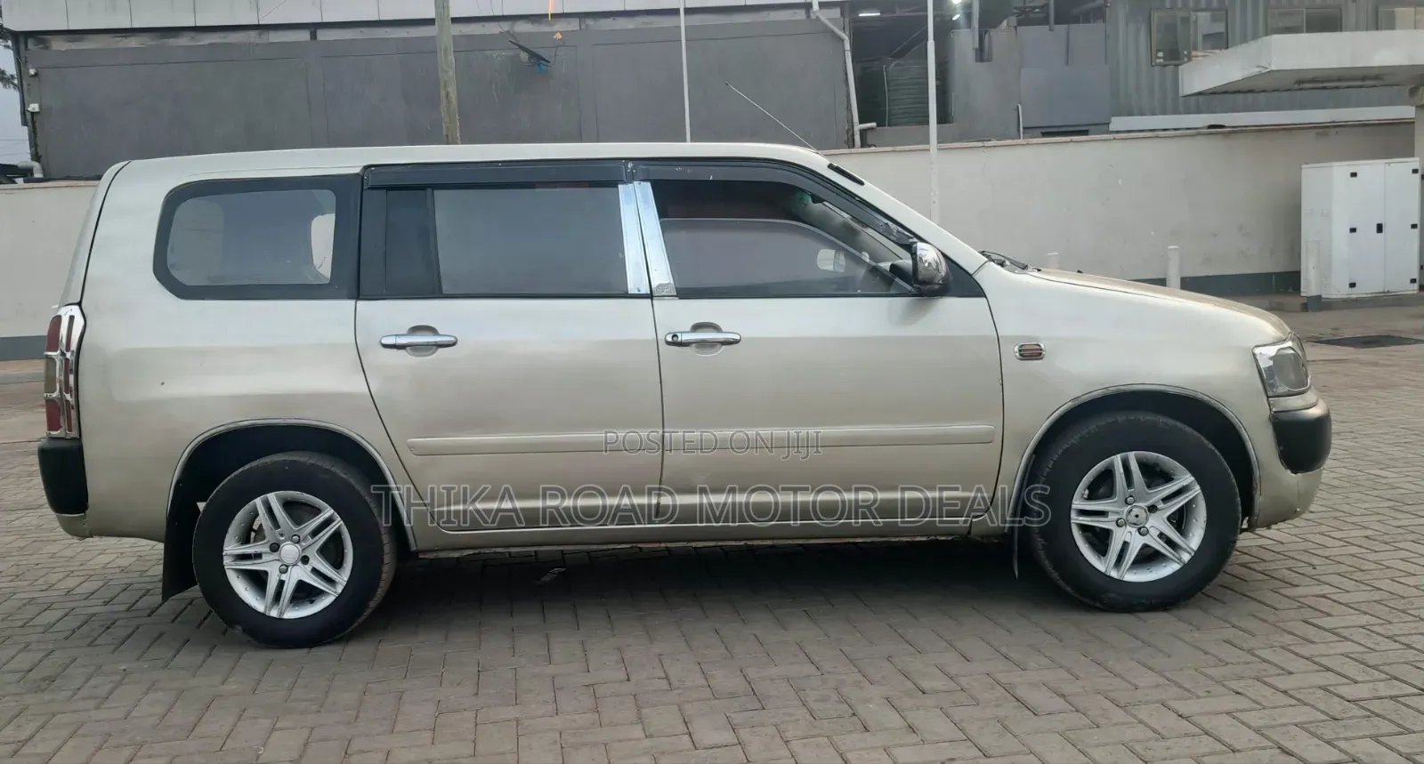 Toyota Probox 2005 Gold
