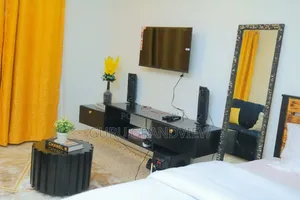 Donholm Studio Airbnb