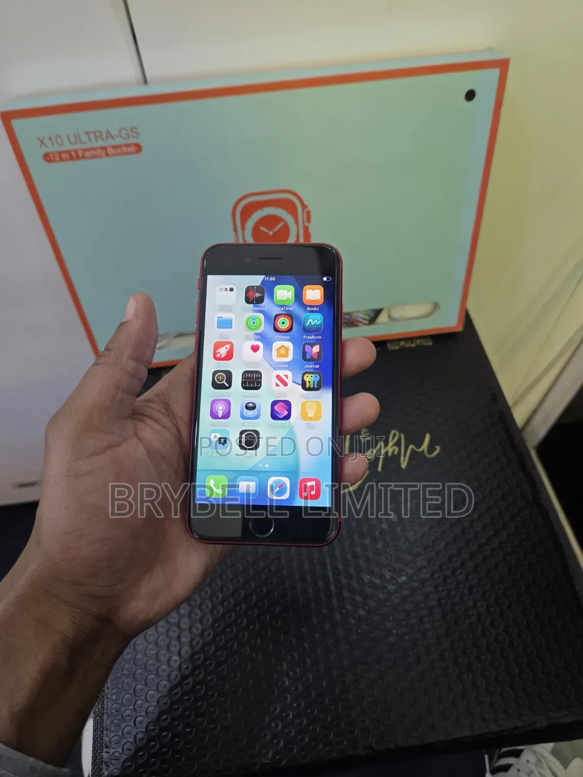 Apple iPhone SE 64 GB Red