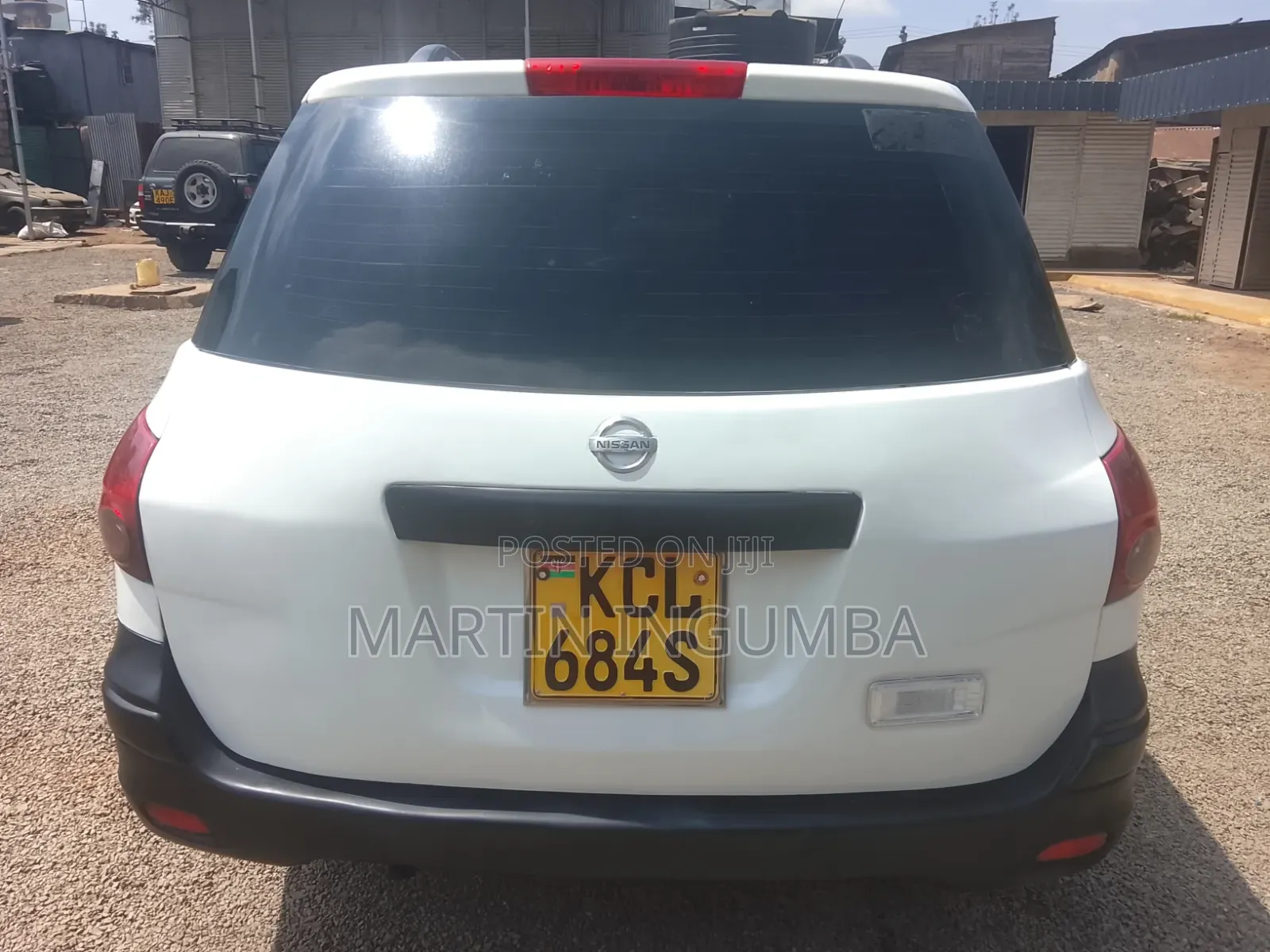 Nissan Advan 2010 White