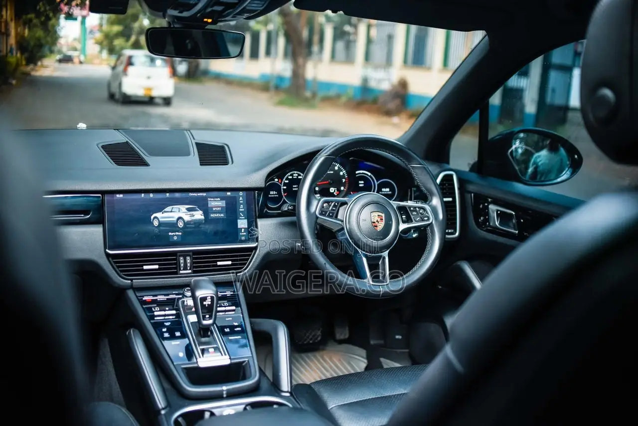 Porsche Cayenne Base AWD 2019 Black