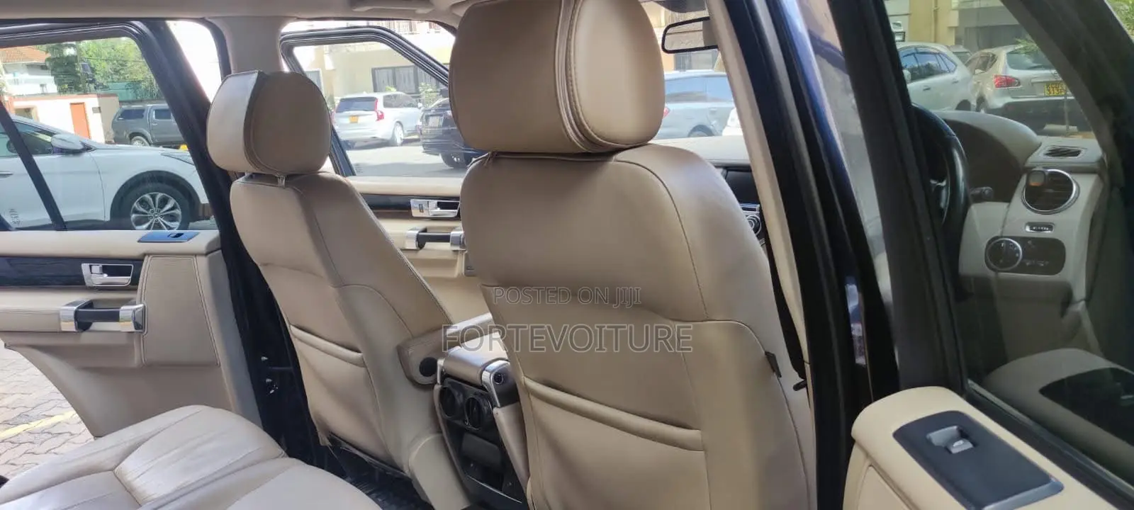 Land Rover Discovery 2010 Black