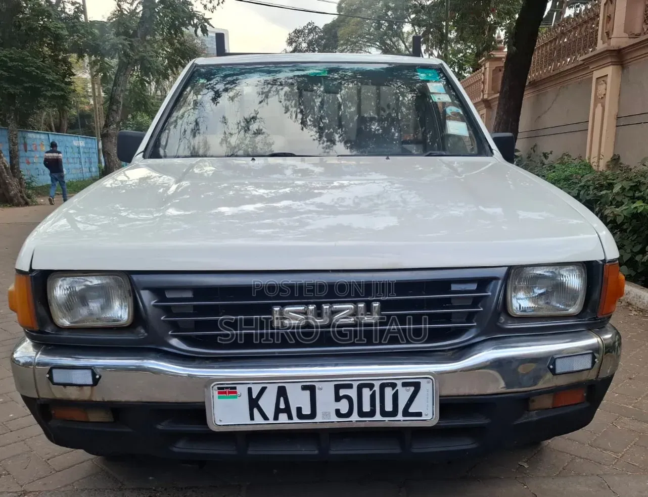 Isuzu Tougher 1998 White