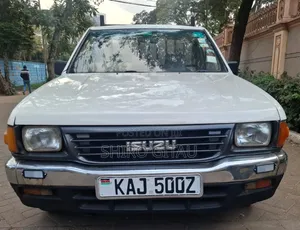 Isuzu Tougher 1998 White