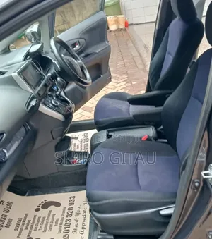 Toyota Wish 2014 Gray