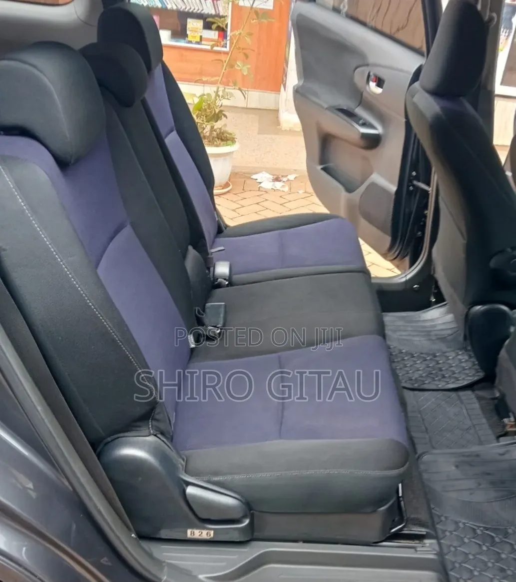 Toyota Wish 2014 Gray