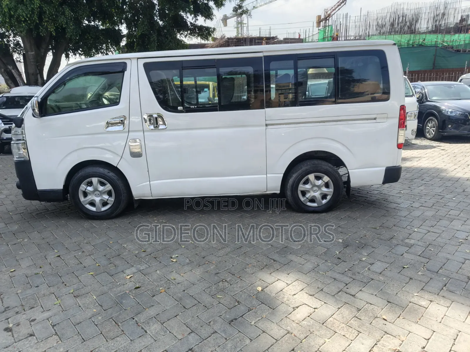 Toyota HiAce 2012 White