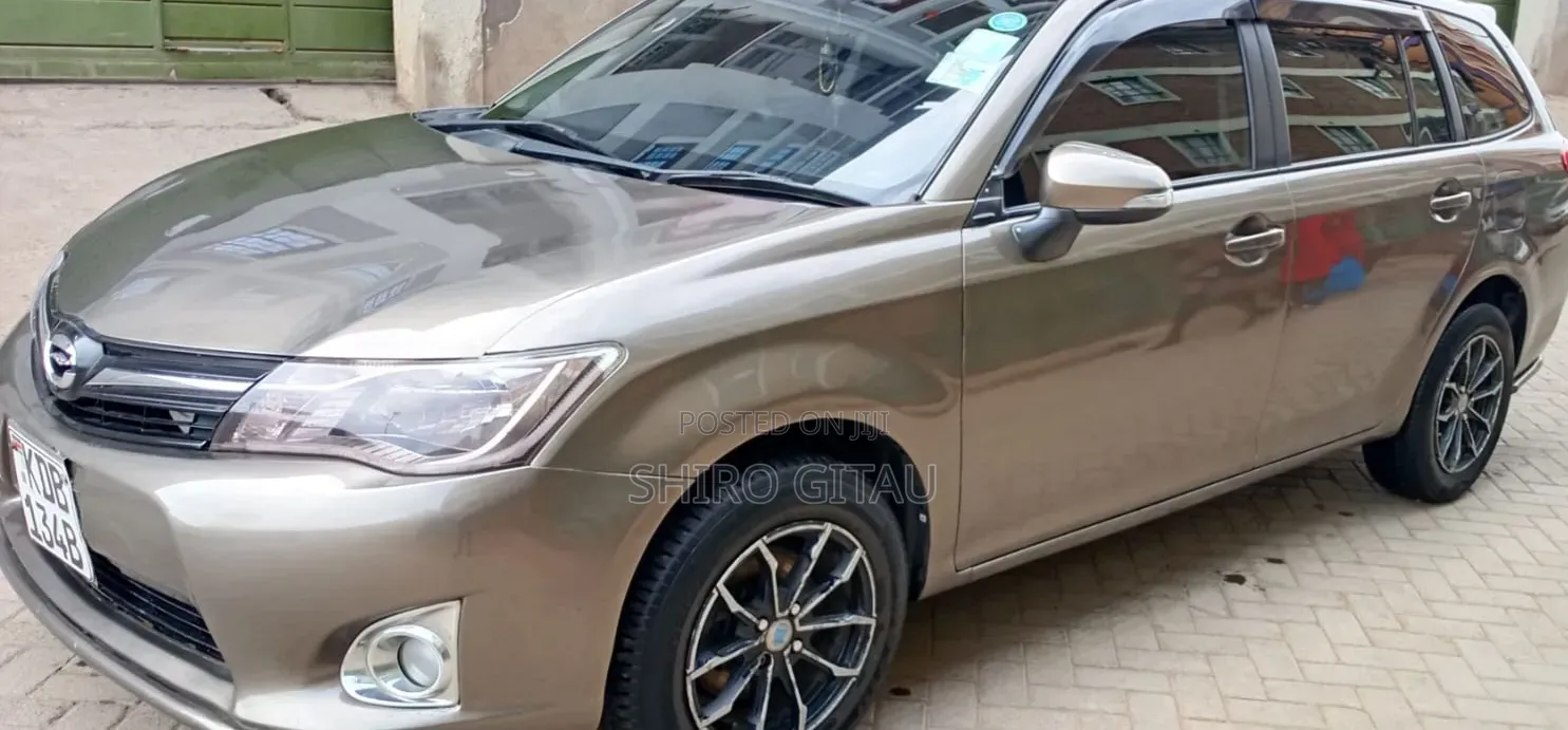 Toyota Corolla Fielder 2014 Gray