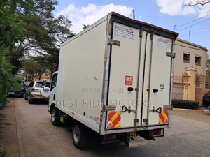 Isuzu NLR Local 2022 White