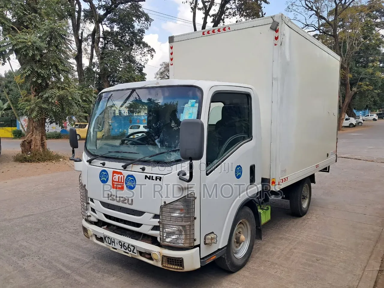 Isuzu NLR Local 2022 White