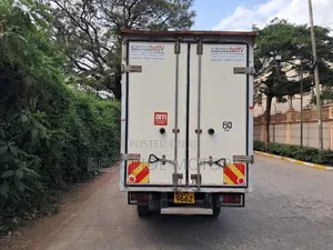 Isuzu NLR Local 2022 White