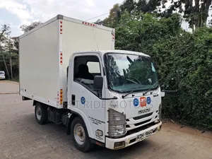 Isuzu NLR Local 2022 White