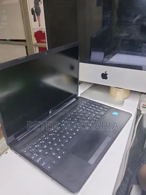 Laptop HP 15-dw1197nia 8GB Intel Core i3 HDD+SSD 128GB