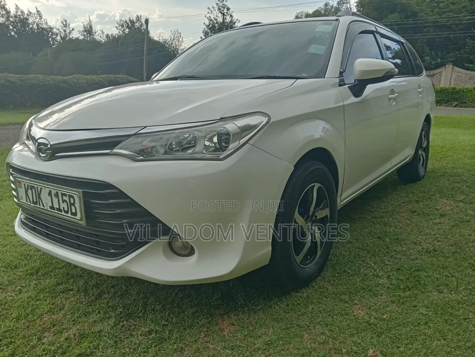 Toyota Corolla Fielder 2015 White