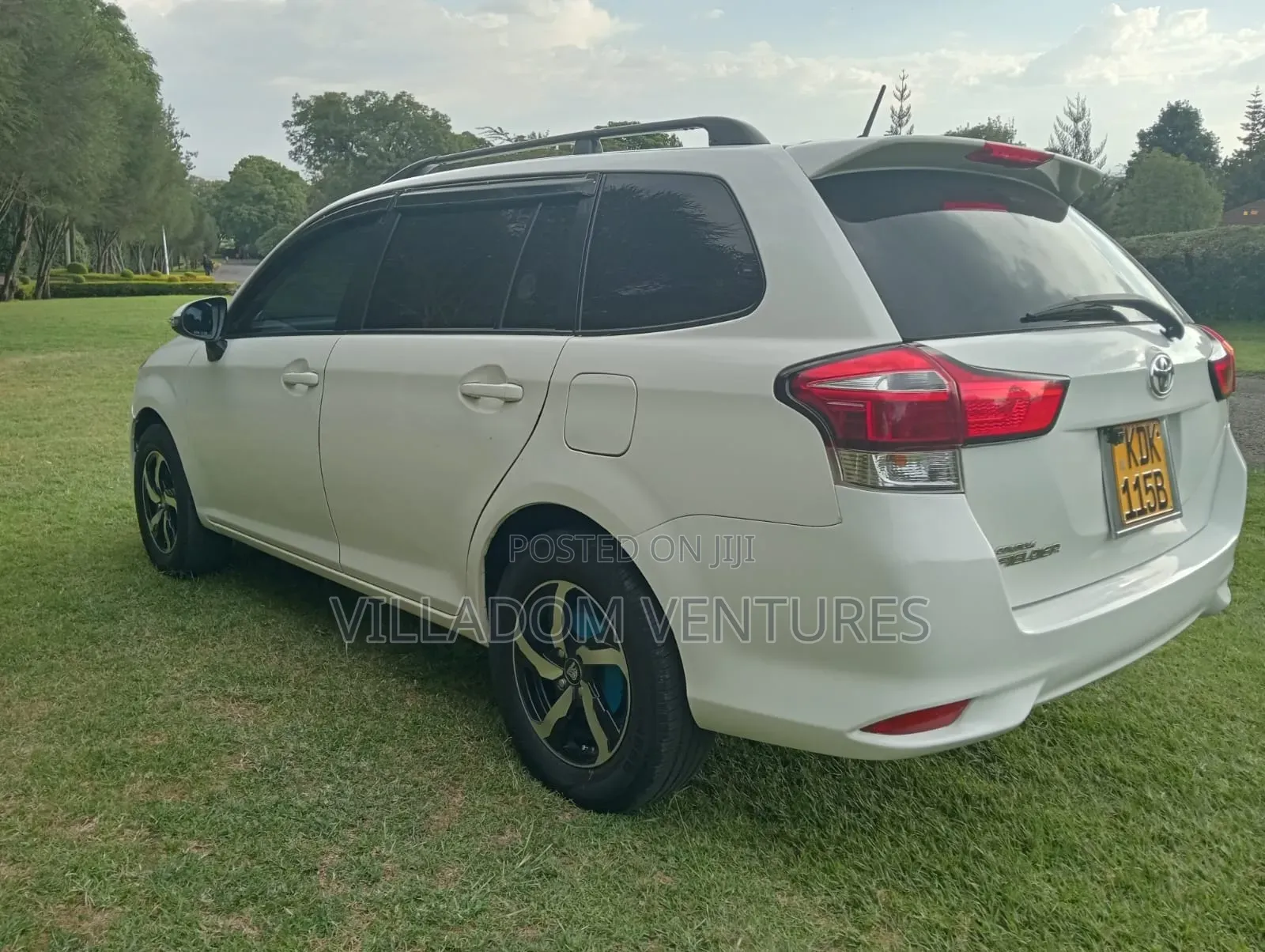 Toyota Corolla Fielder 2015 White