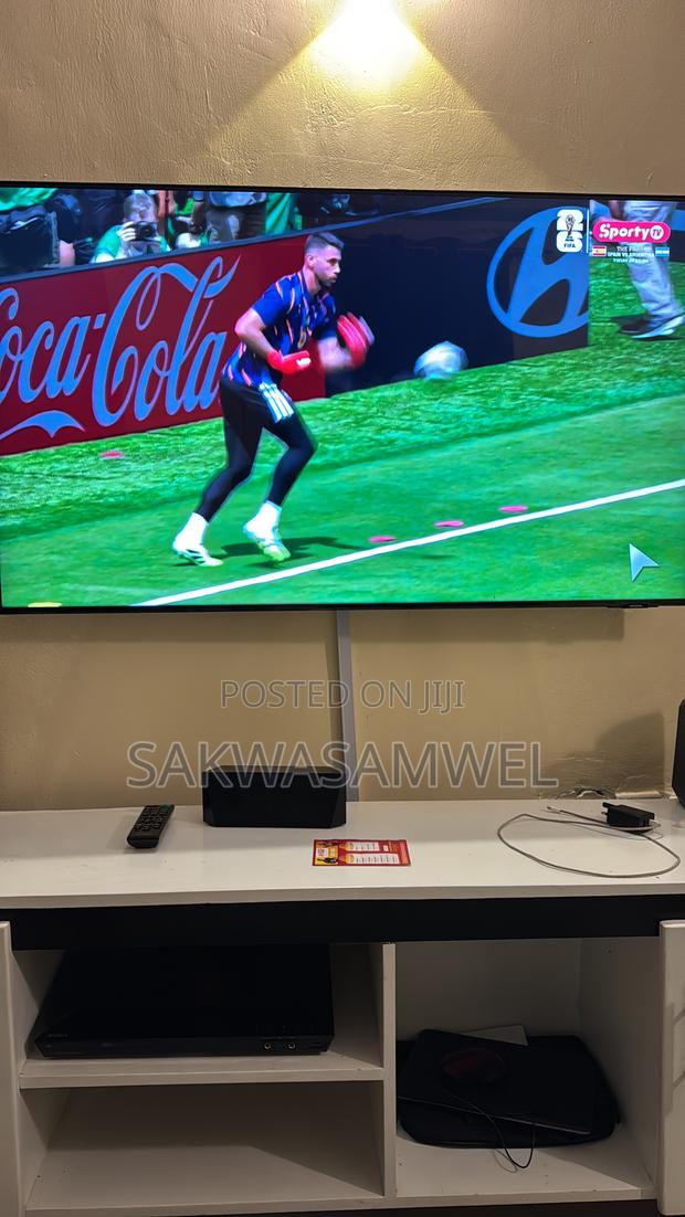 TV Stand 6ft - thumbnail 2