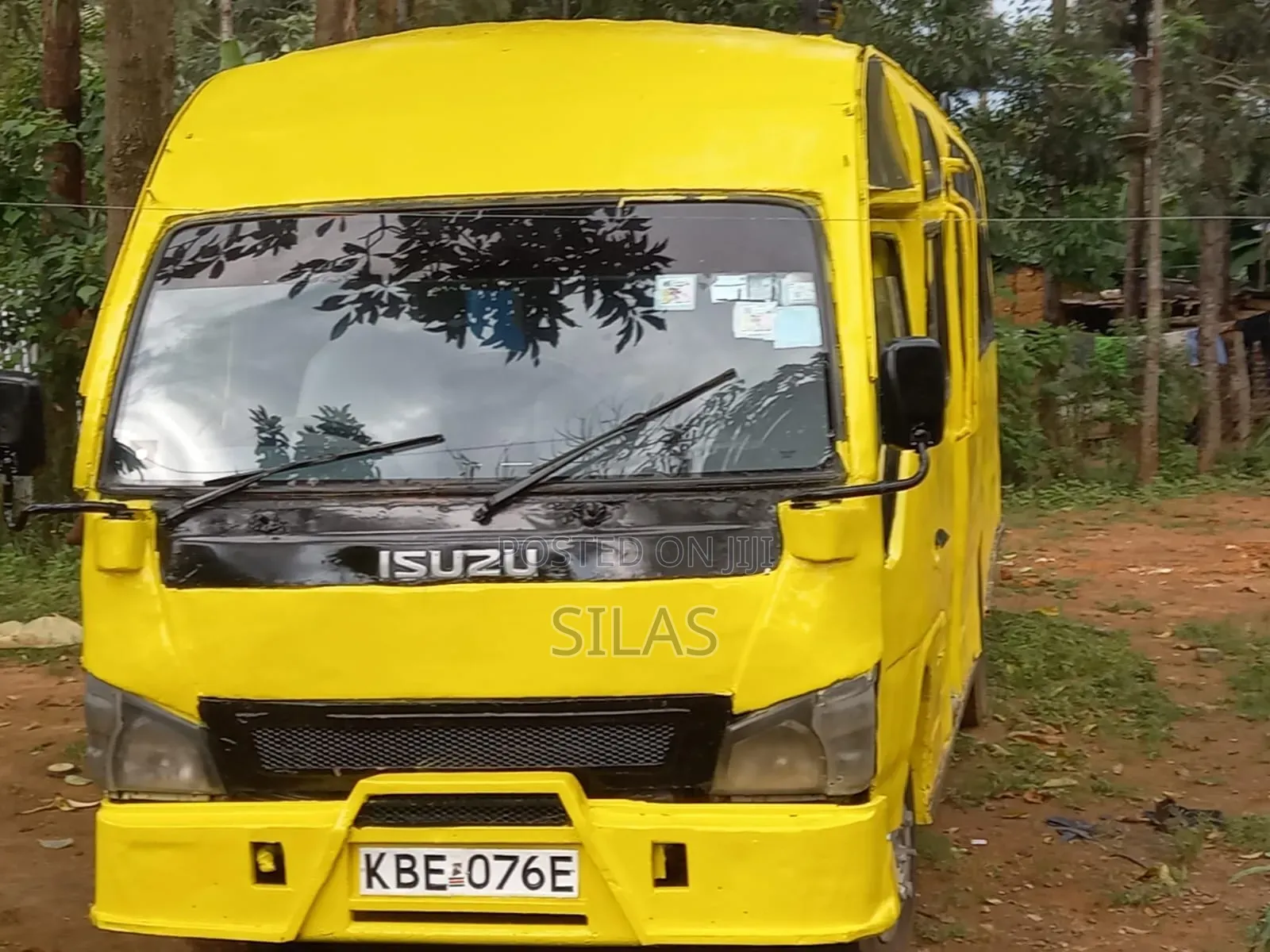 Isuzu NQR 2008 Black