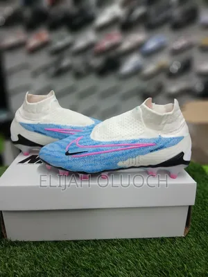 Nike Phantom GX Elite Dynamic 
Sizes 39 __45