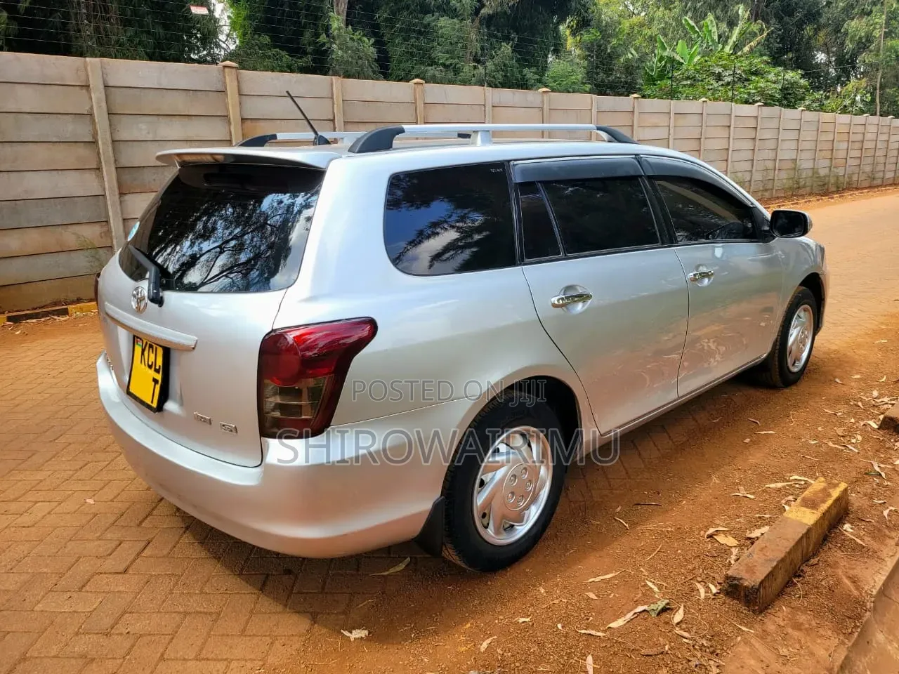 Toyota Corolla Fielder 2011 Silver