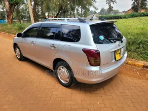Toyota Corolla Fielder 2011 Silver