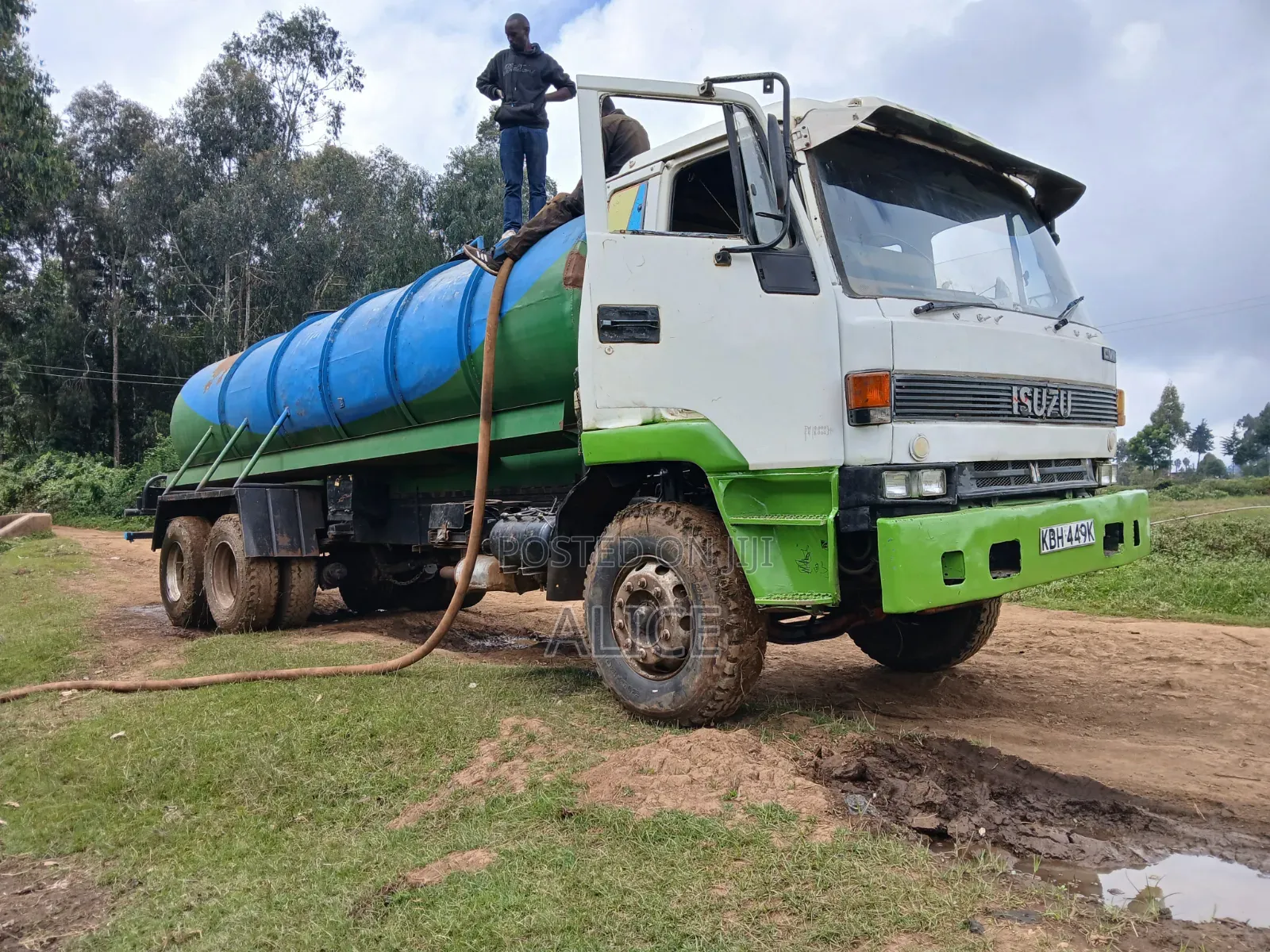Road Construction Water Boozer - Mguu Kumi (18,000 Liters)