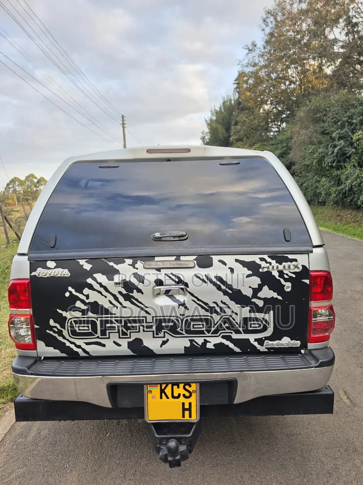 Toyota Hilux 2012 Gray