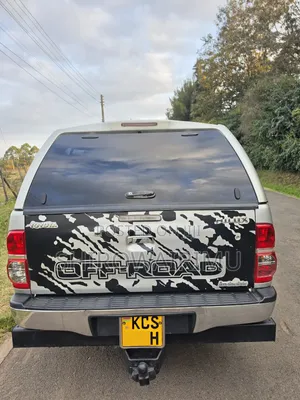 Toyota Hilux 2012 Gray