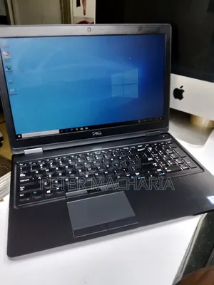 Laptop Dell Latitude 5590 8GB Intel Core i5 HDD+SSD 256GB